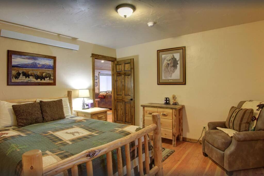 Fox Den Lodge غرب يلوستون المظهر الخارجي الصورة